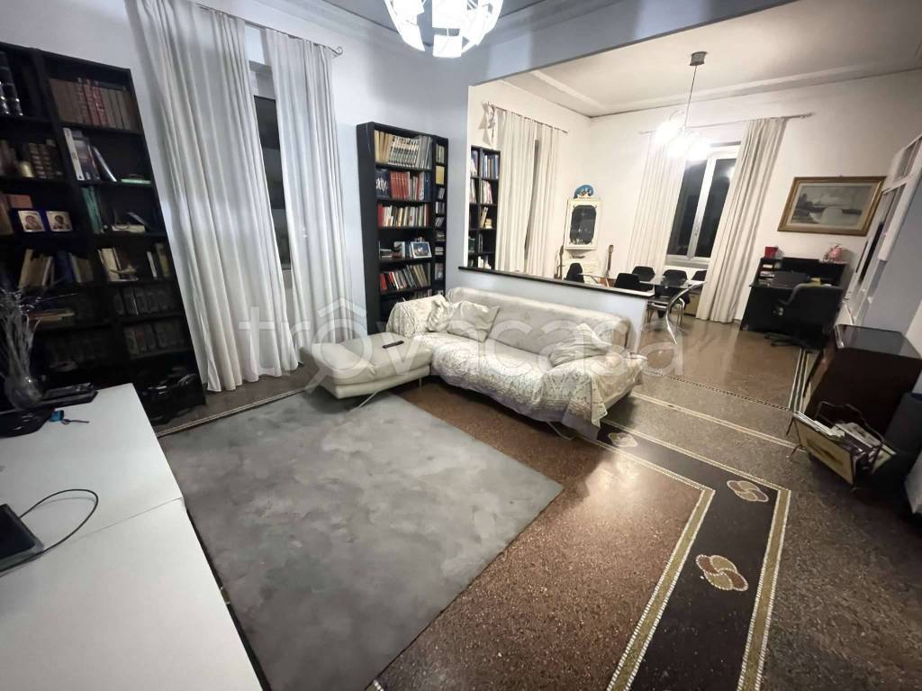 appartamento in vendita a Genova