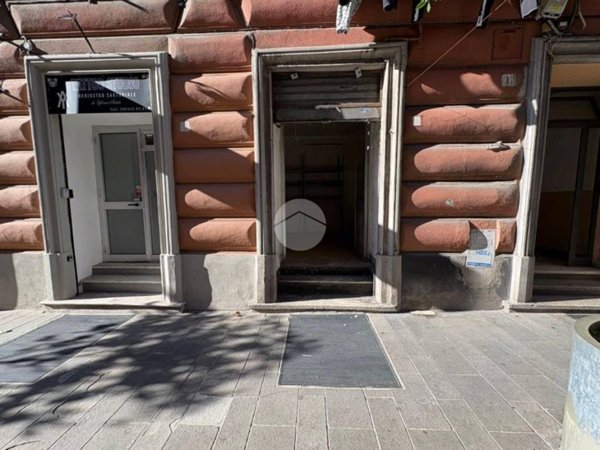 negozio in vendita a Genova in zona Cornigliano