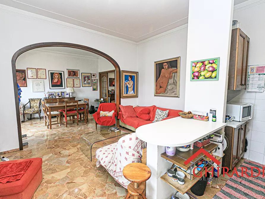 appartamento in vendita a Genova in zona Sestri Ponente