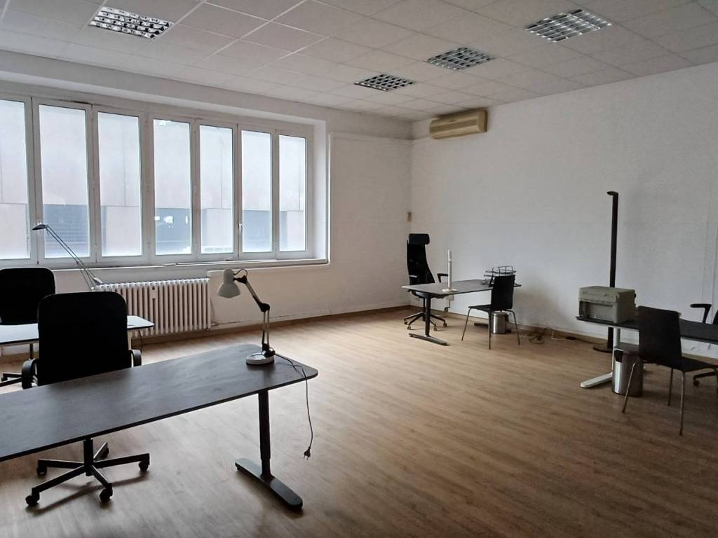 ufficio in vendita a Genova in zona DiNegro
