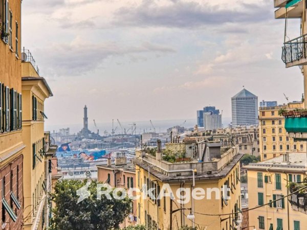appartamento in vendita a Genova in zona Oregina
