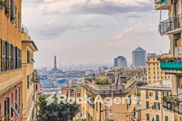 appartamento in vendita a Genova in zona Oregina