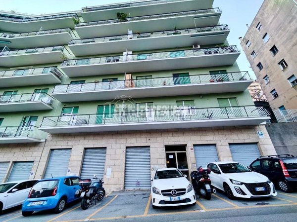 appartamento in vendita a Genova in zona Sestri Ponente