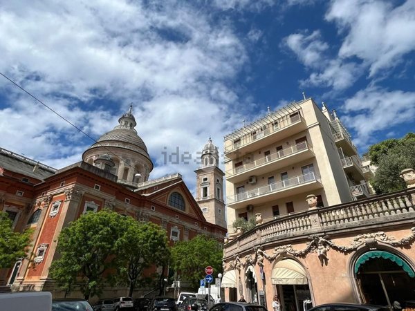 appartamento in vendita a Genova in zona Carignano