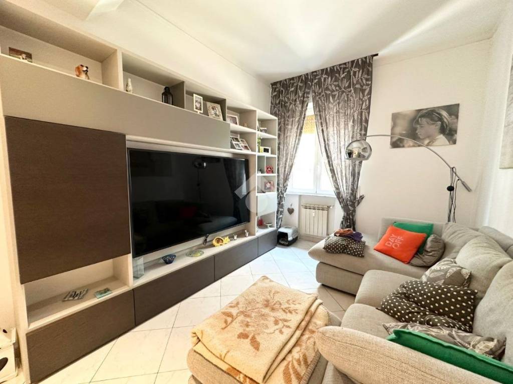appartamento in vendita a Genova in zona Cornigliano