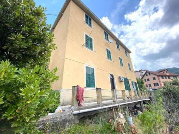 appartamento in vendita a Genova in zona Struppa