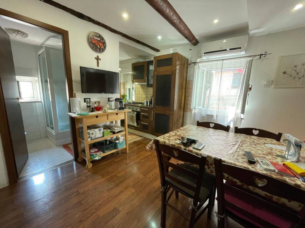 appartamento in vendita a Genova in zona Marassi