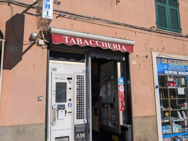 negozio in vendita a Genova in zona Pegli