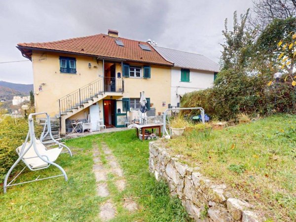 casa indipendente in vendita a Genova in zona Certosa