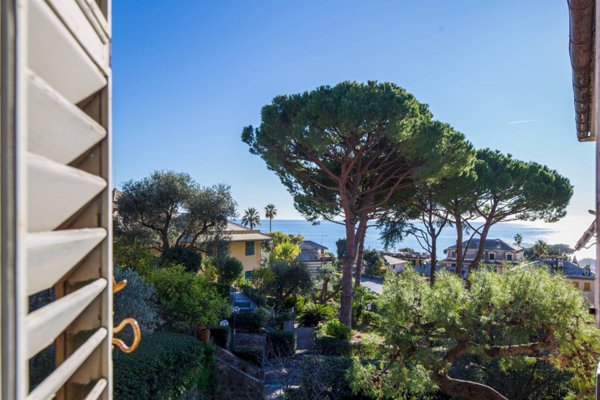 appartamento in vendita a Genova in zona Nervi