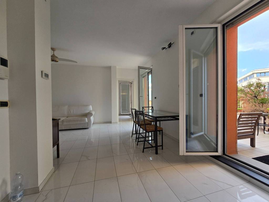 appartamento in vendita a Genova in zona Sestri Ponente