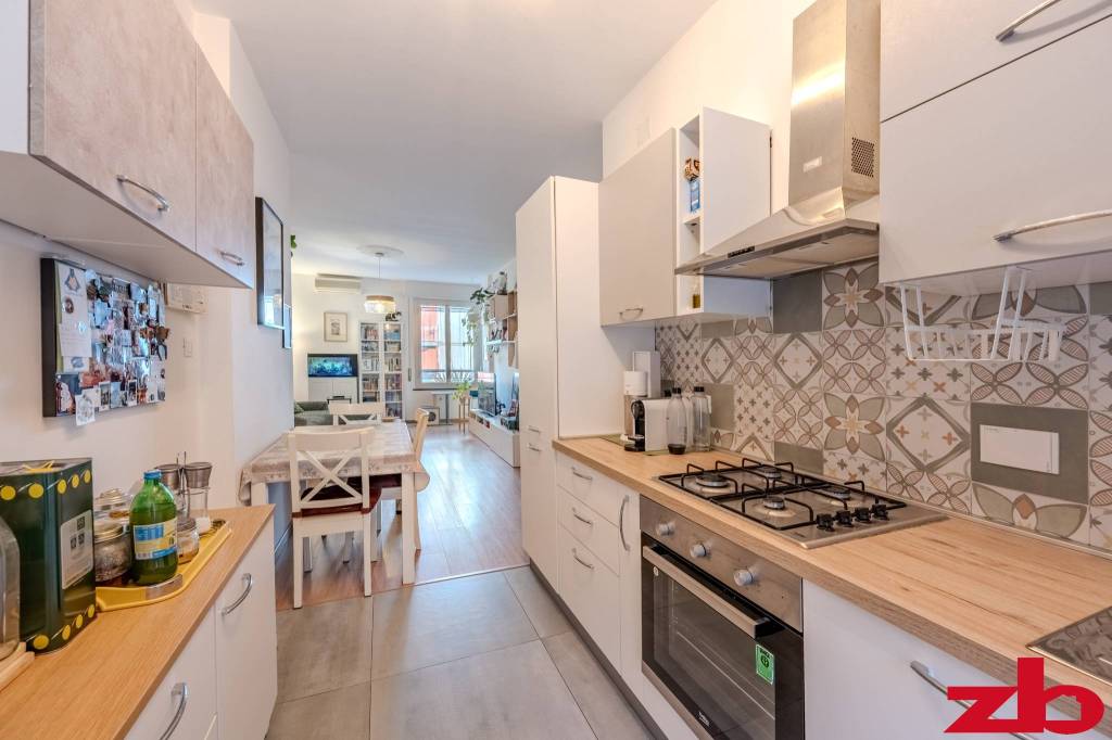 appartamento in vendita a Genova in zona Sturla