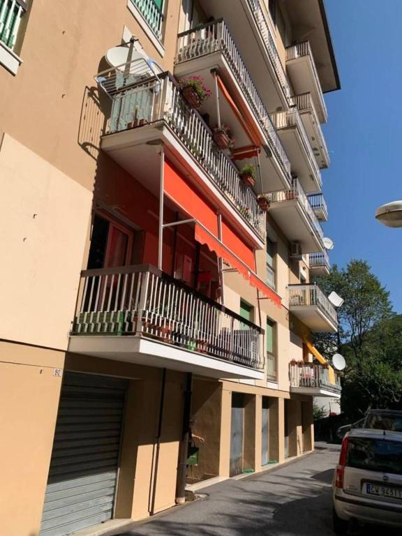 appartamento in vendita a Genova in zona Molassana