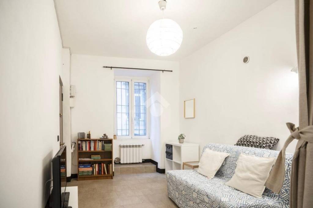 appartamento in vendita a Genova in zona Sottoripa / Maddalena / Molo