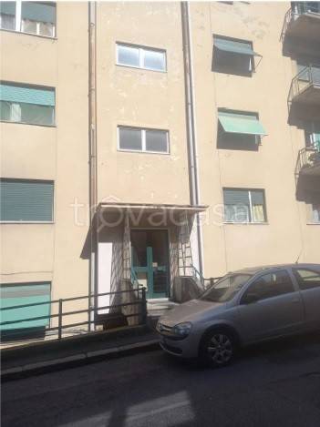 appartamento in vendita a Genova in zona Sampierdarena
