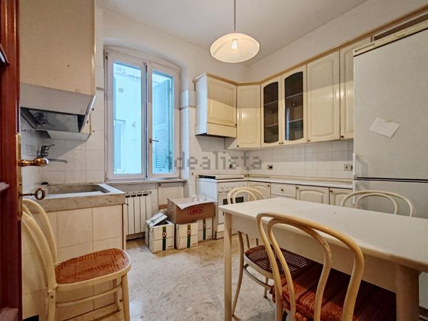 appartamento in vendita a Genova in zona Staglieno