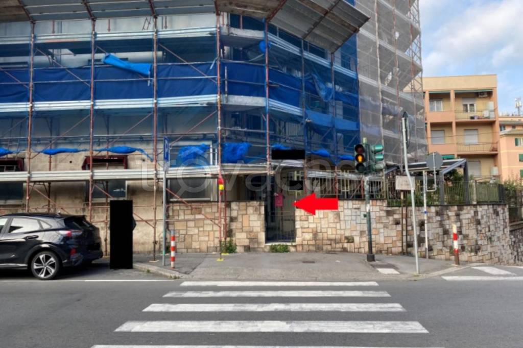 negozio in vendita a Genova in zona Sturla