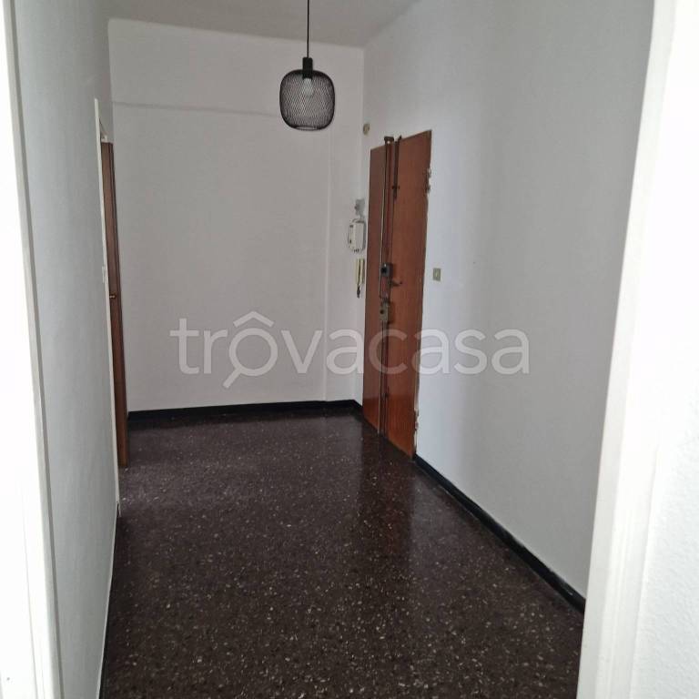 appartamento in vendita a Genova in zona Sestri Ponente