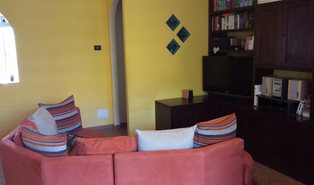 appartamento in vendita a Genova in zona Rivarolo