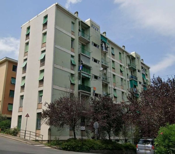 appartamento in vendita a Genova in zona Sestri Ponente