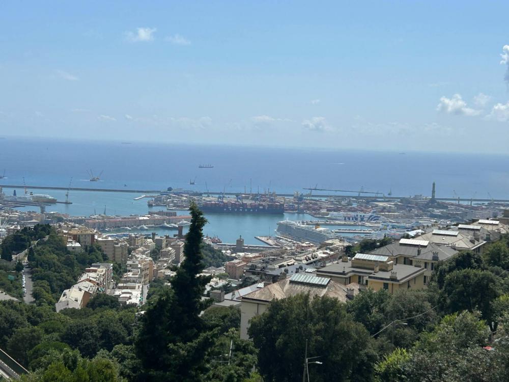 appartamento in vendita a Genova in zona Castelletto