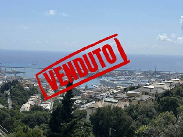 appartamento in vendita a Genova in zona Castelletto