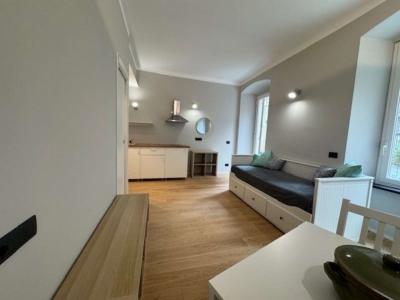 appartamento in vendita a Genova in zona Sottoripa / Maddalena / Molo