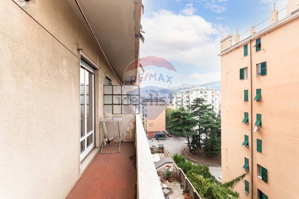 appartamento in vendita a Genova in zona Marassi