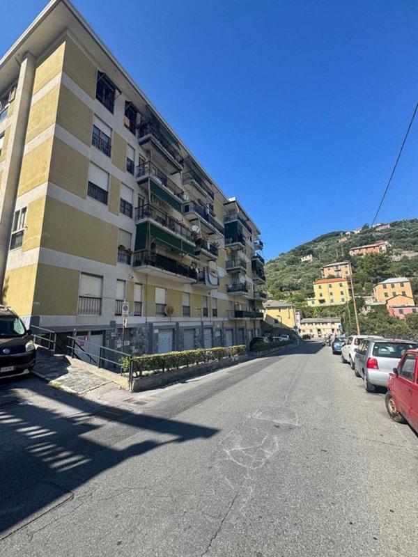 appartamento in vendita a Genova in zona Quezzi