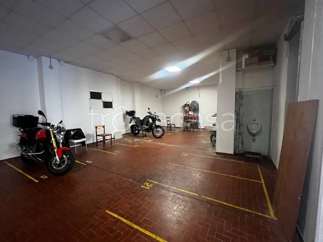 intera palazzina in vendita a Genova in zona Quezzi