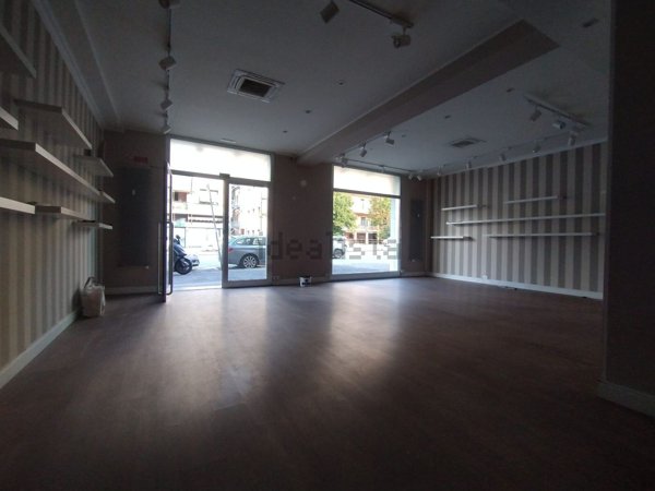 locale commerciale in vendita a Genova in zona San Martino