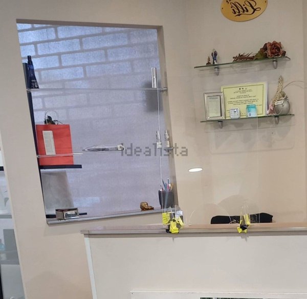 negozio in vendita a Genova