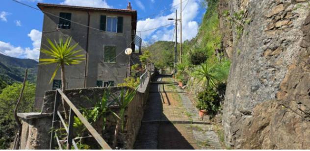 appartamento in vendita a Genova in zona Sestri Ponente