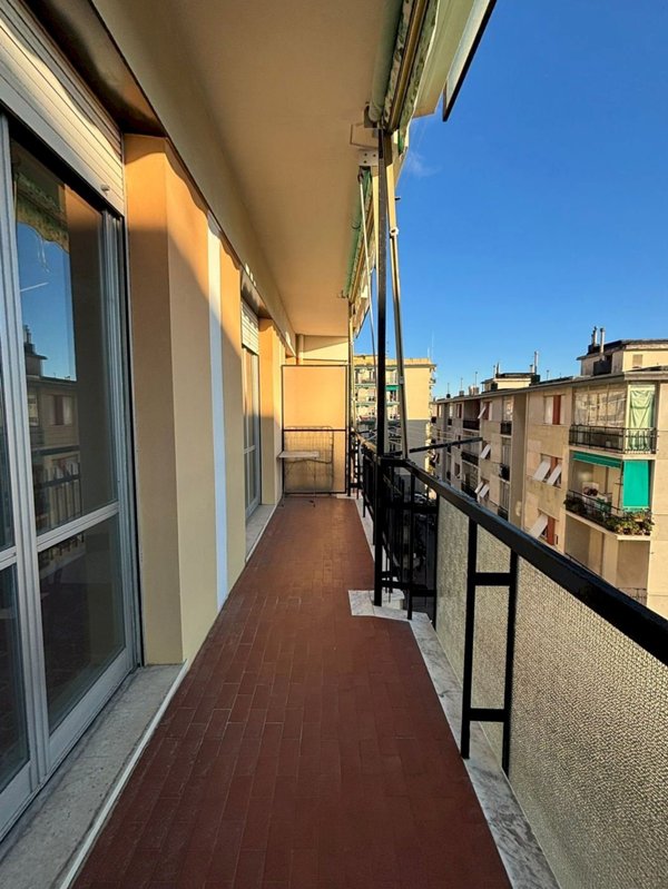 appartamento in vendita a Genova in zona Sestri Ponente