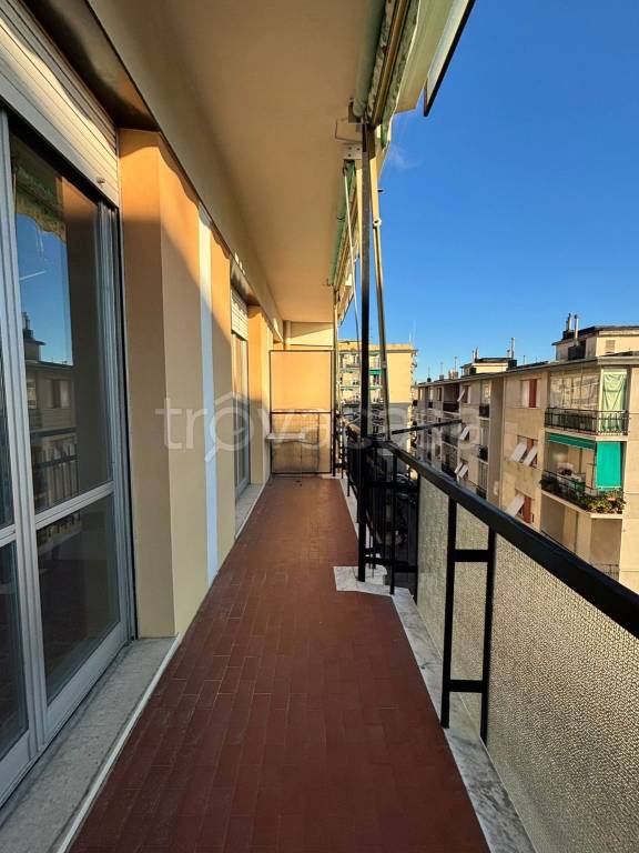 appartamento in vendita a Genova in zona Palmaro / Pra'
