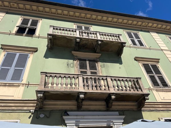 appartamento in vendita a Genova in zona Sestri Ponente