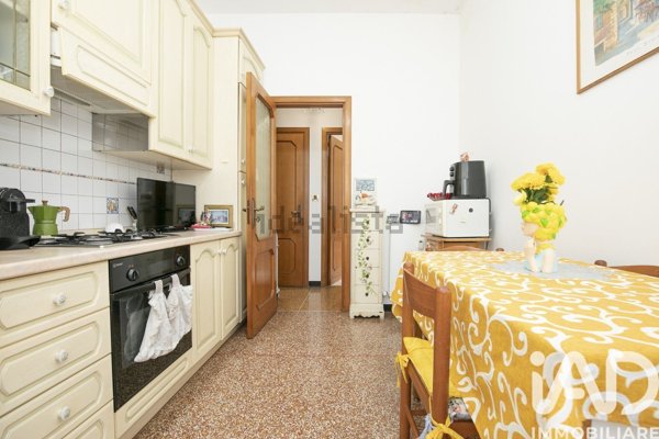 appartamento in vendita a Genova in zona Sampierdarena