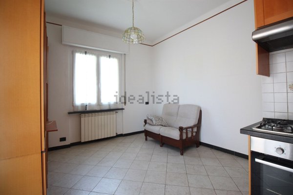 appartamento in vendita a Genova in zona Rivarolo