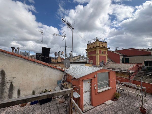 appartamento in vendita a Genova in zona Sestri Ponente