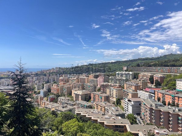 appartamento in vendita a Genova in zona Marassi