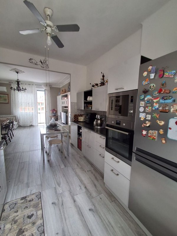 appartamento in vendita a Genova in zona Pegli