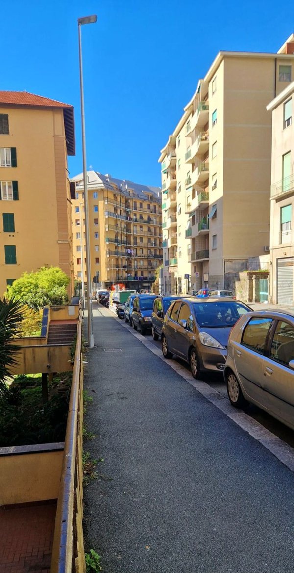 appartamento in vendita a Genova in zona Oregina