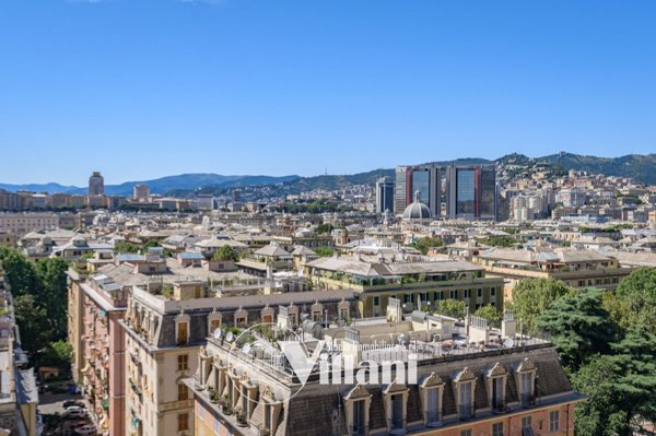 appartamento in vendita a Genova in zona Foce