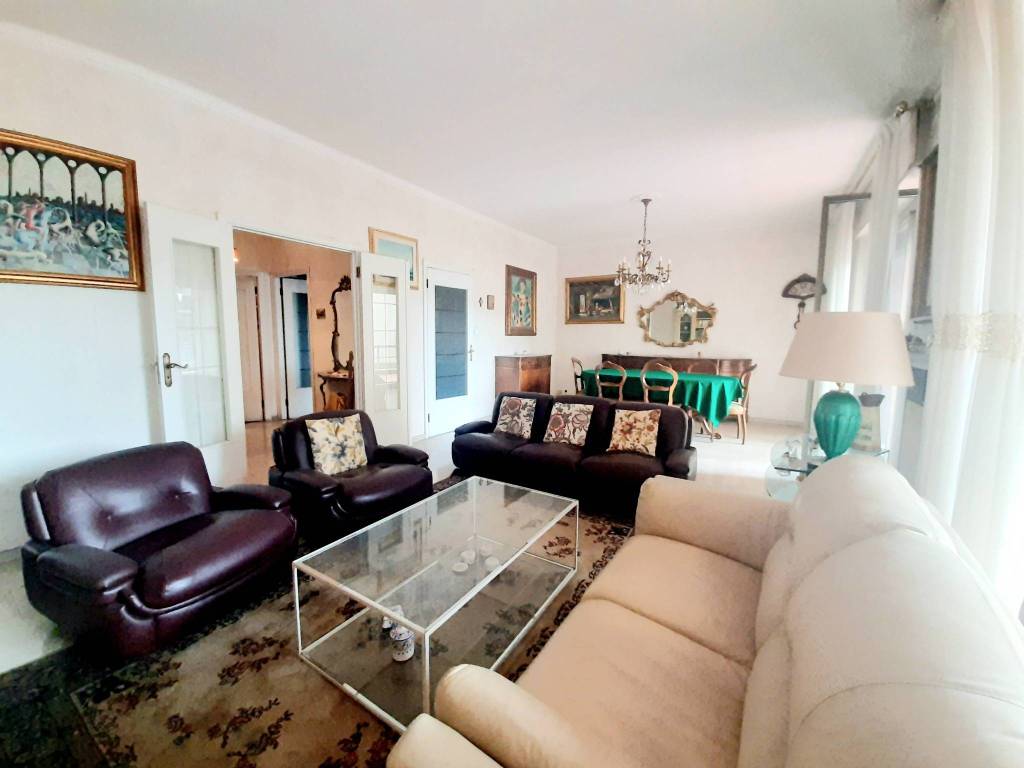 appartamento in vendita a Genova in zona Marassi