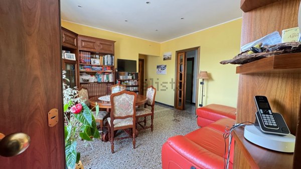 appartamento in vendita a Genova in zona Staglieno