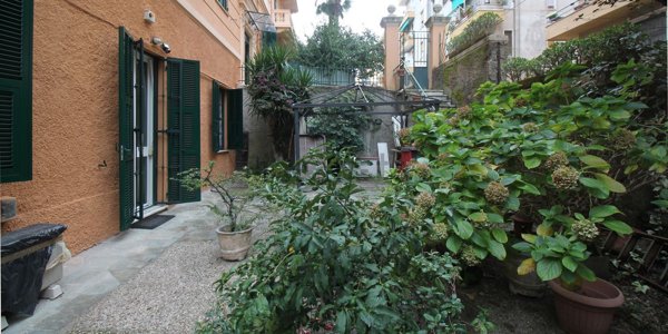 appartamento in vendita a Genova in zona Pegli