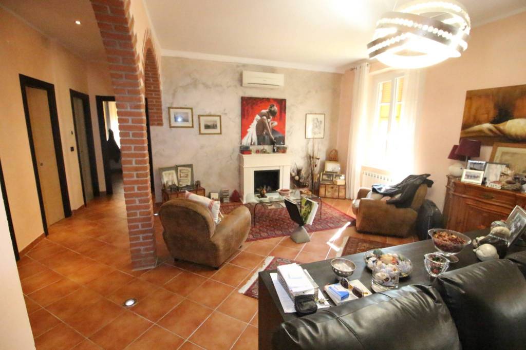 appartamento in vendita ad Edolo in zona Vico