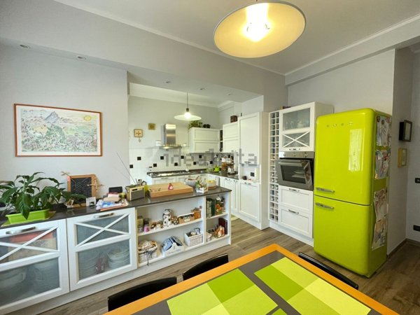 appartamento in vendita a Genova in zona Quezzi