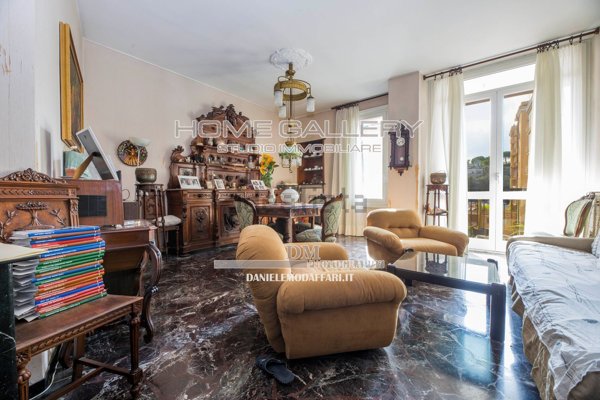 appartamento in vendita a Genova in zona Foce