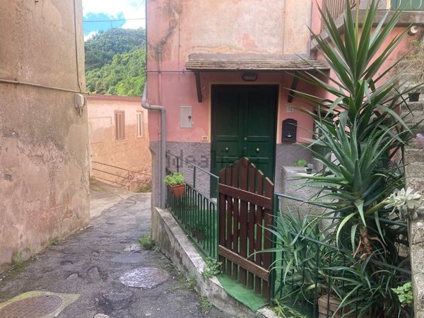 appartamento in vendita a Genova in zona Pegli